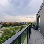 Small Venice Apartmán *